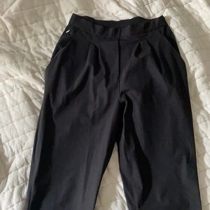 Essential high rise trouser